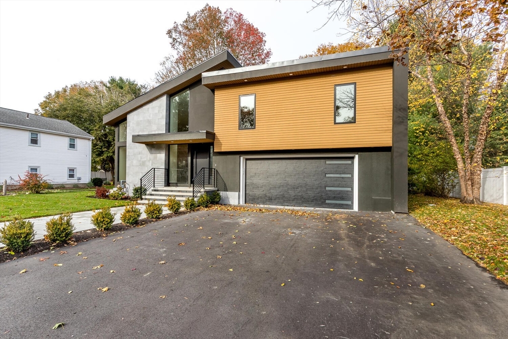 Needham, Massachusetts, 02494, United States, 5 Bedrooms Bedrooms, ,6 BathroomsBathrooms,Residential,For Sale,1991306