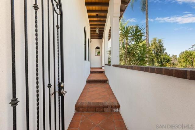 El Cajon, California, 92019, United States, 3 Bedrooms Bedrooms, ,4 BathroomsBathrooms,Residential,For Sale,1872864
