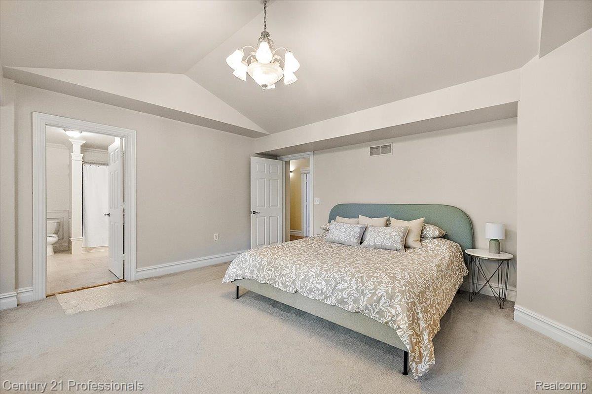 Clarkston, Michigan, 48346, United States, 4 Bedrooms Bedrooms, ,7 BathroomsBathrooms,Residential,For Sale,2048841