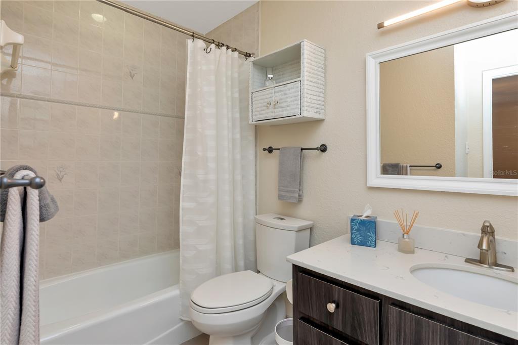Largo, Florida, 33773, United States, 3 Bedrooms Bedrooms, ,3 BathroomsBathrooms,Residential,For Sale,1839107