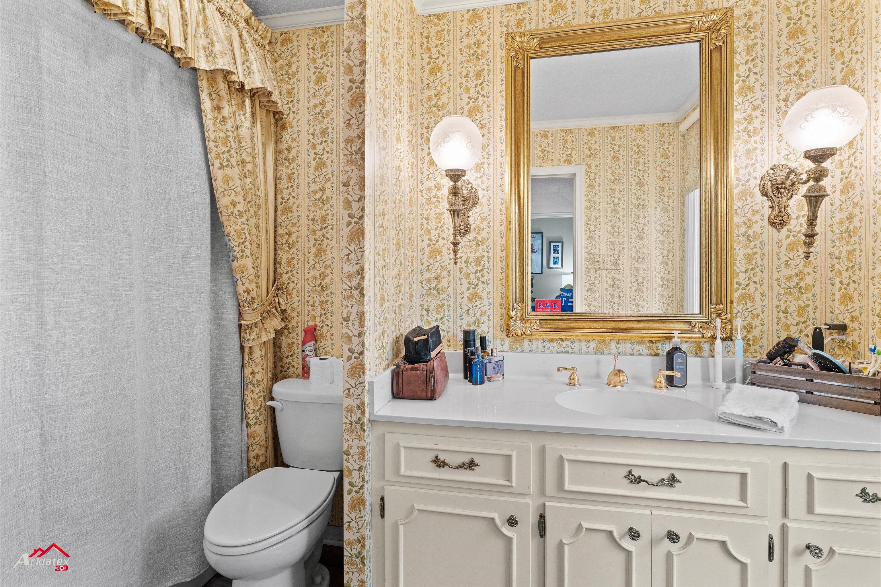 Henderson, Texas, 75654, United States, 3 Bedrooms Bedrooms, ,4 BathroomsBathrooms,Residential,For Sale,1975189