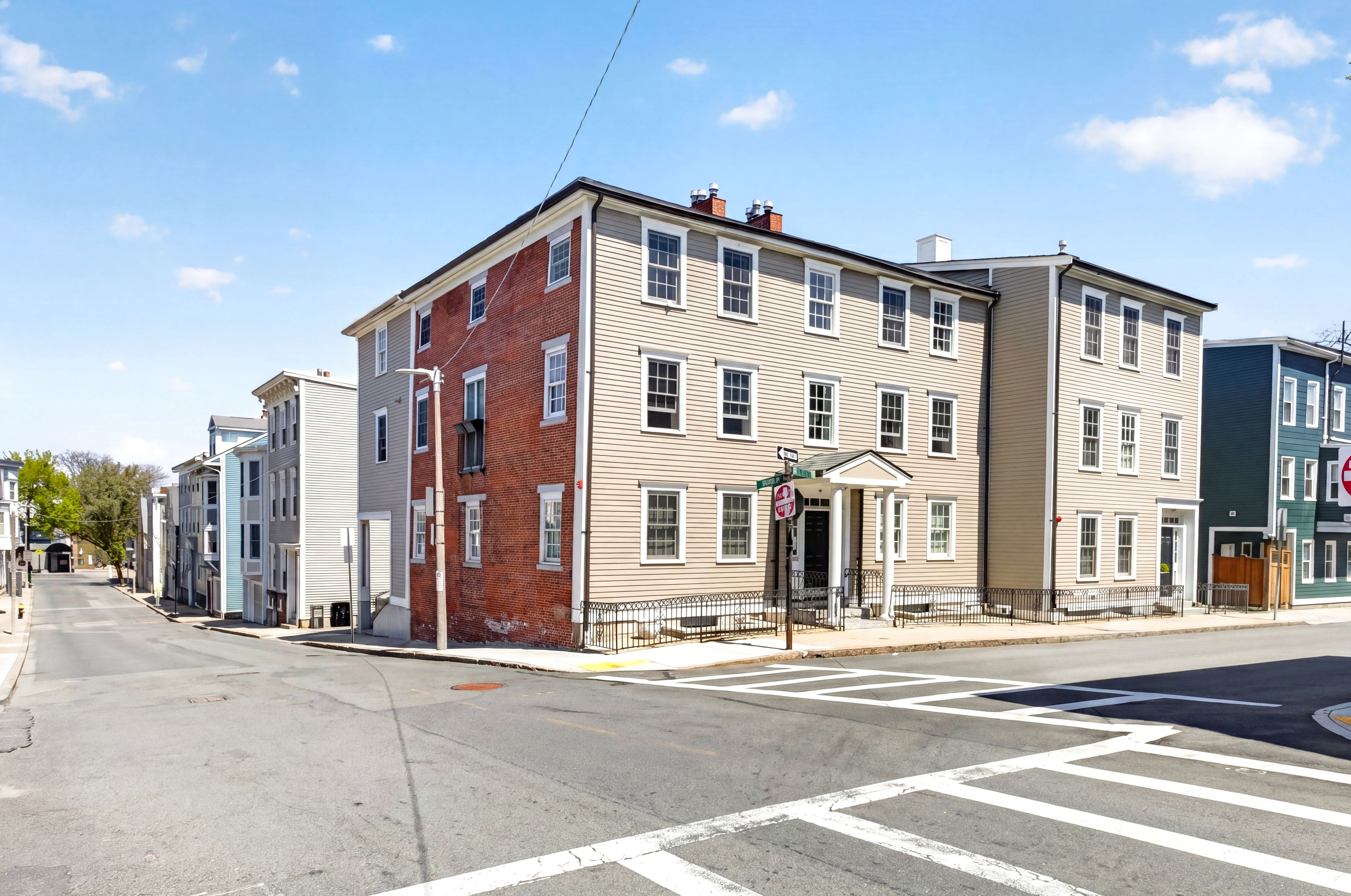  57 Bartlett Street, Boston, MA, 02129 - 物件實景