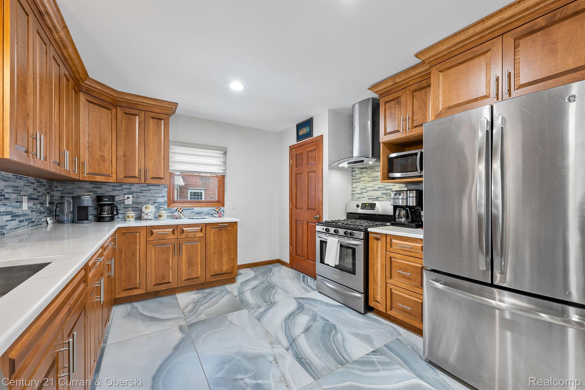 Dearborn, Michigan, 48128, United States, 4 Bedrooms Bedrooms, ,3 BathroomsBathrooms,Residential,For Sale,1908051