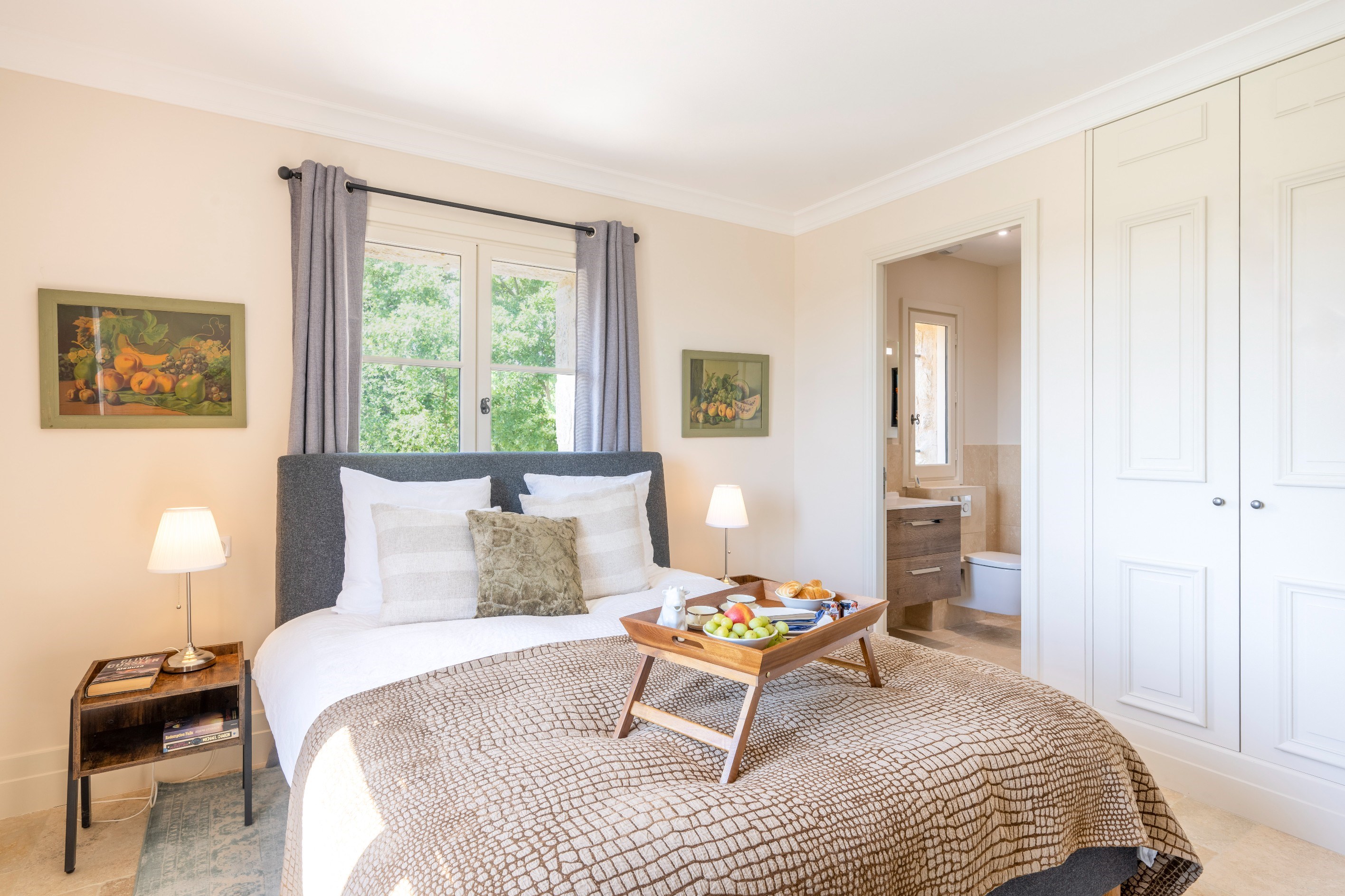 Exquisite stone bastide with panoramic views near Terre Blanche golf in Tourret… - 物件實景