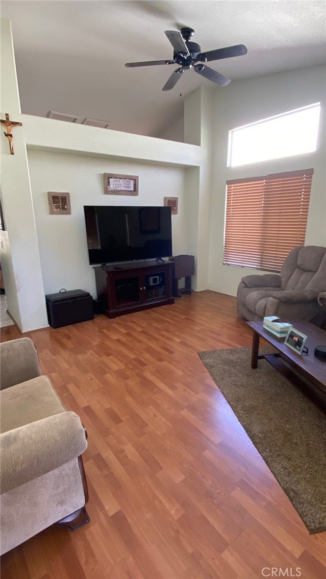 Colton, California, 92324, United States, 4 Bedrooms Bedrooms, ,2 BathroomsBathrooms,Residential,For Sale,1902973