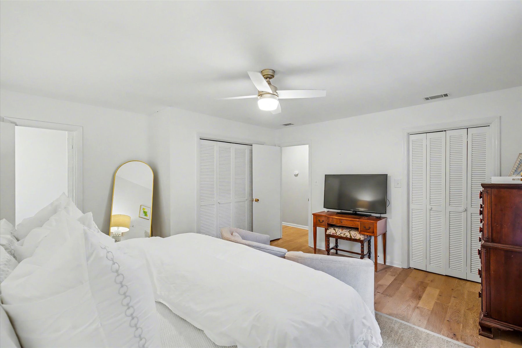  Lovely Updated Cottage in The Landings Gated Community - 物件實景