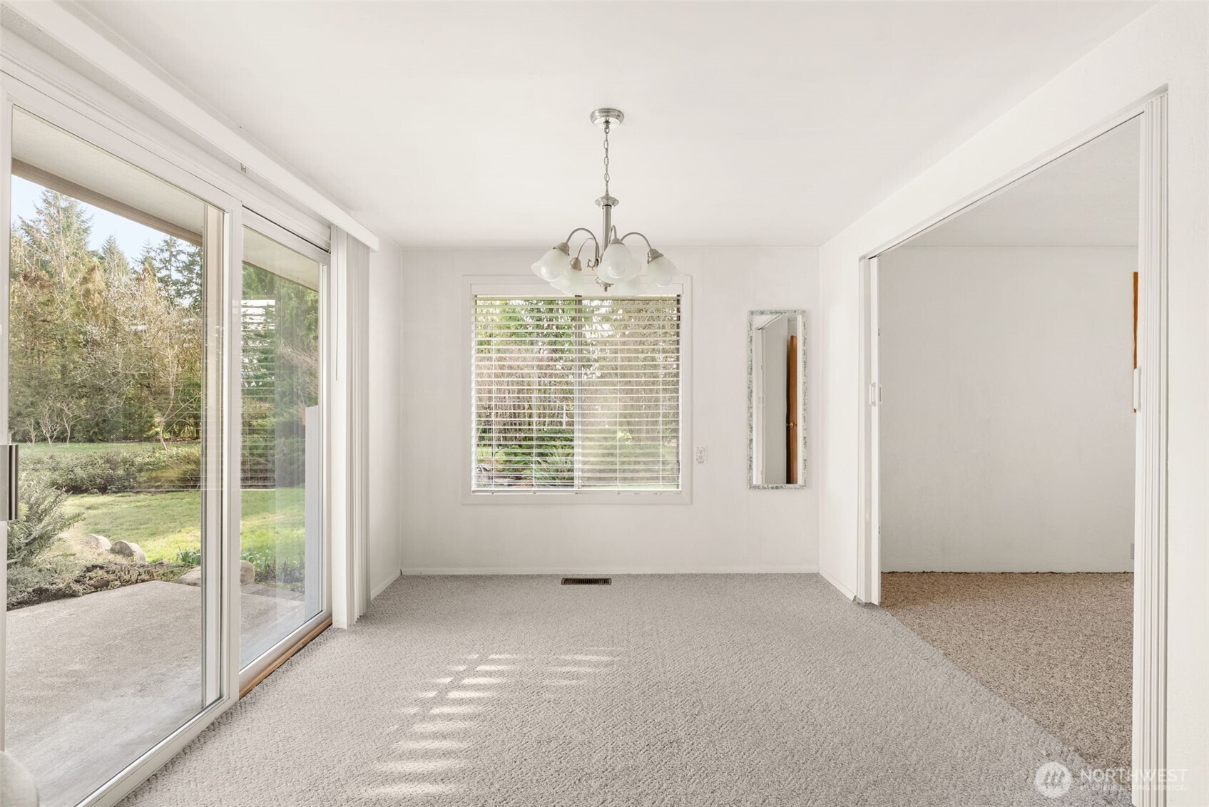 Chehalis, Washington, 98532, United States, 2 Bedrooms Bedrooms, ,1 BathroomBathrooms,Residential,For Sale,2015709