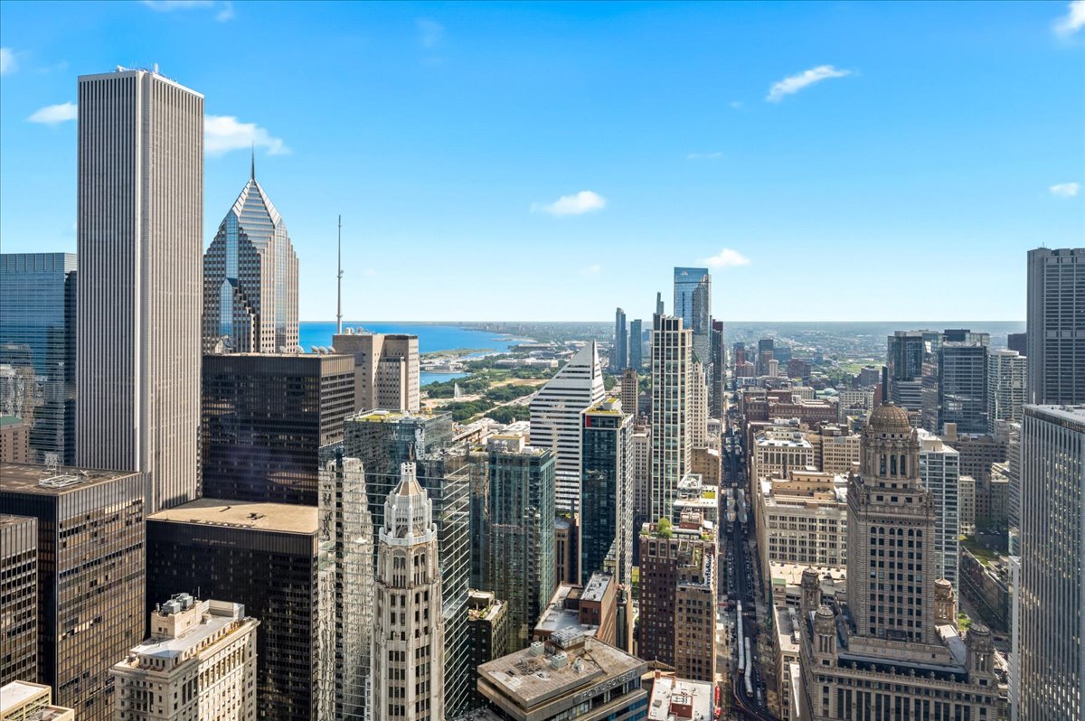 Chicago, Illinois, 60611, United States, 2 Bedrooms Bedrooms, ,3 BathroomsBathrooms,Residential,For Sale,1927398