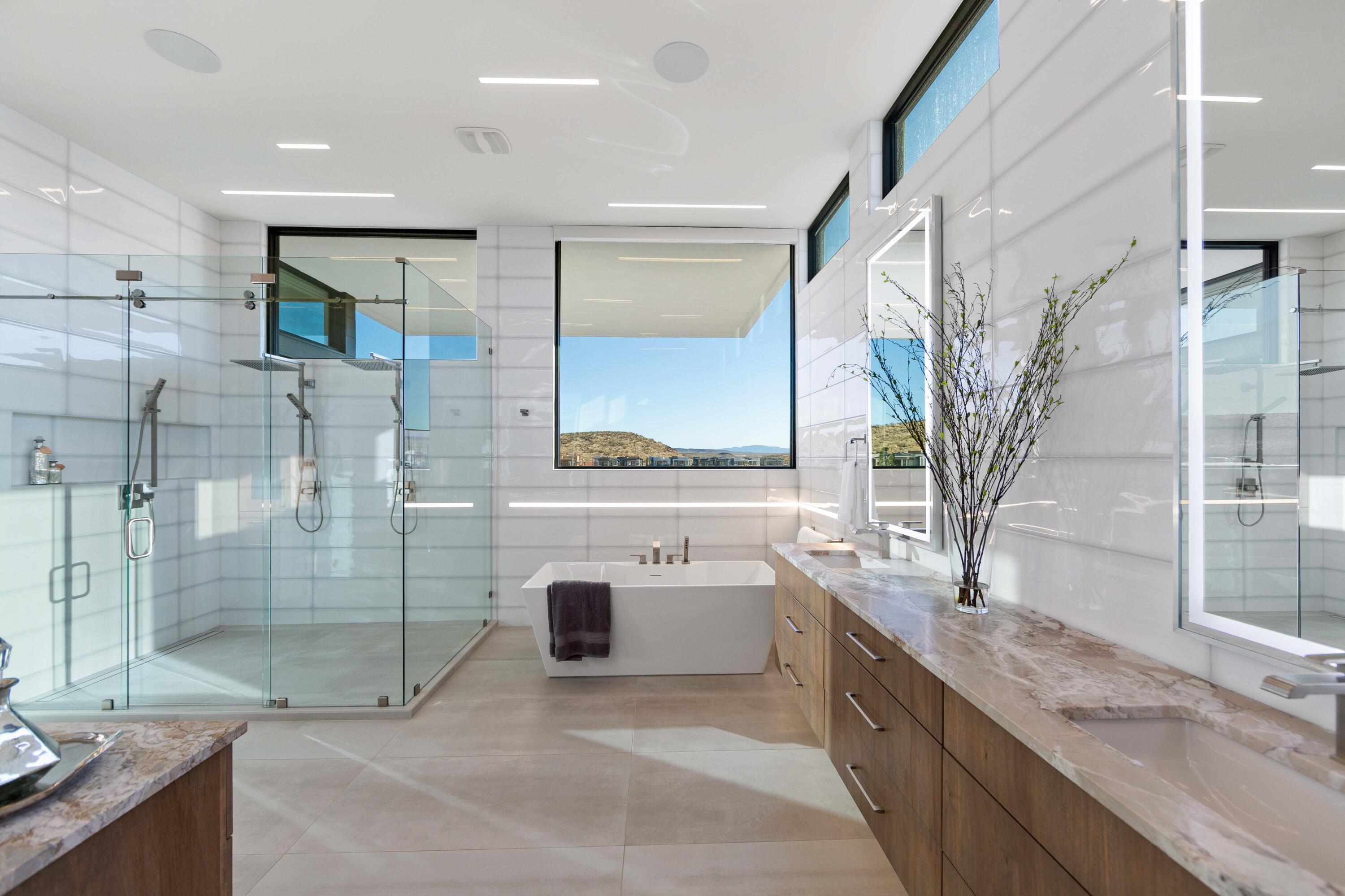 Hurricane, Utah, 84737, United States, 5 Bedrooms Bedrooms, ,5 BathroomsBathrooms,Residential,For Sale,1843494