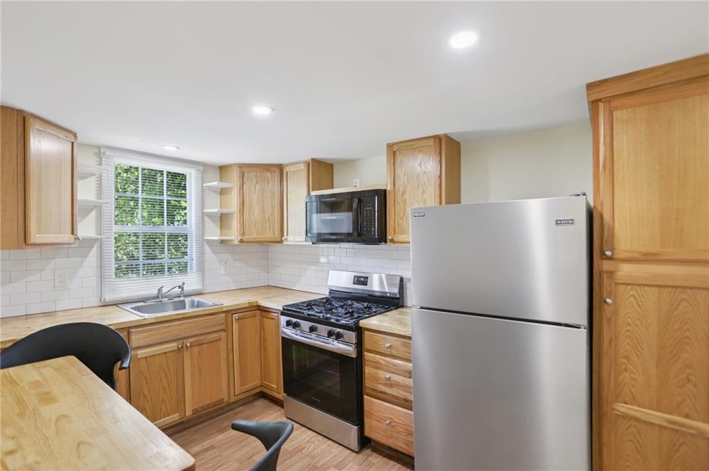 Atlanta, Georgia, 30316, United States, 4 Bedrooms Bedrooms, ,3 BathroomsBathrooms,Residential,For Sale,1933477