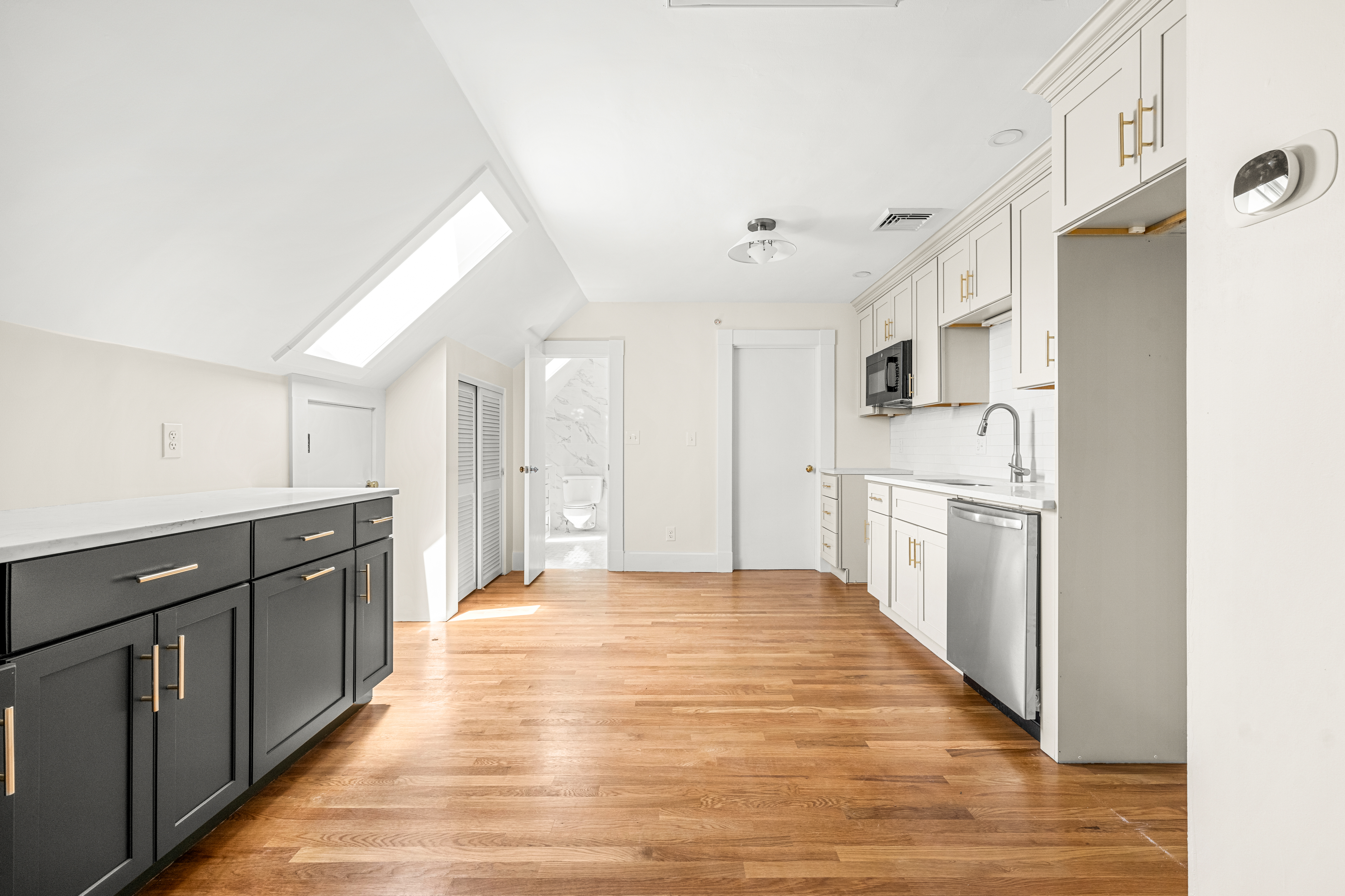  18 Loring Avenue, Salem, MA, 01970 - 物件實景