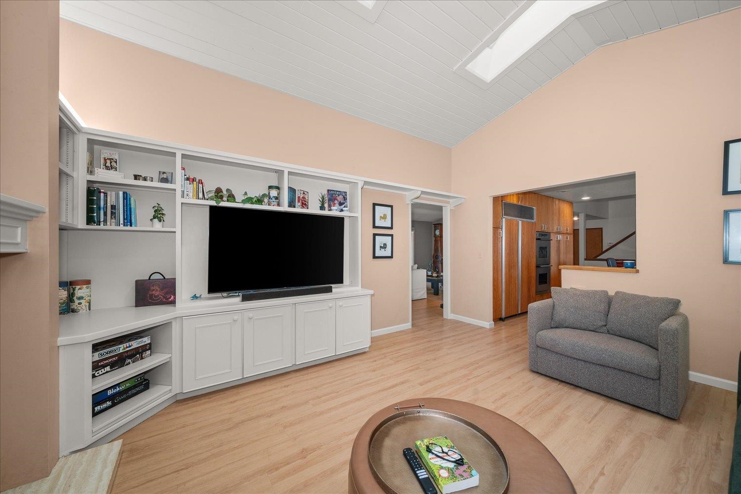 Spokane, Washington, 99203, United States, 5 Bedrooms Bedrooms, ,4 BathroomsBathrooms,Residential,For Sale,2048558
