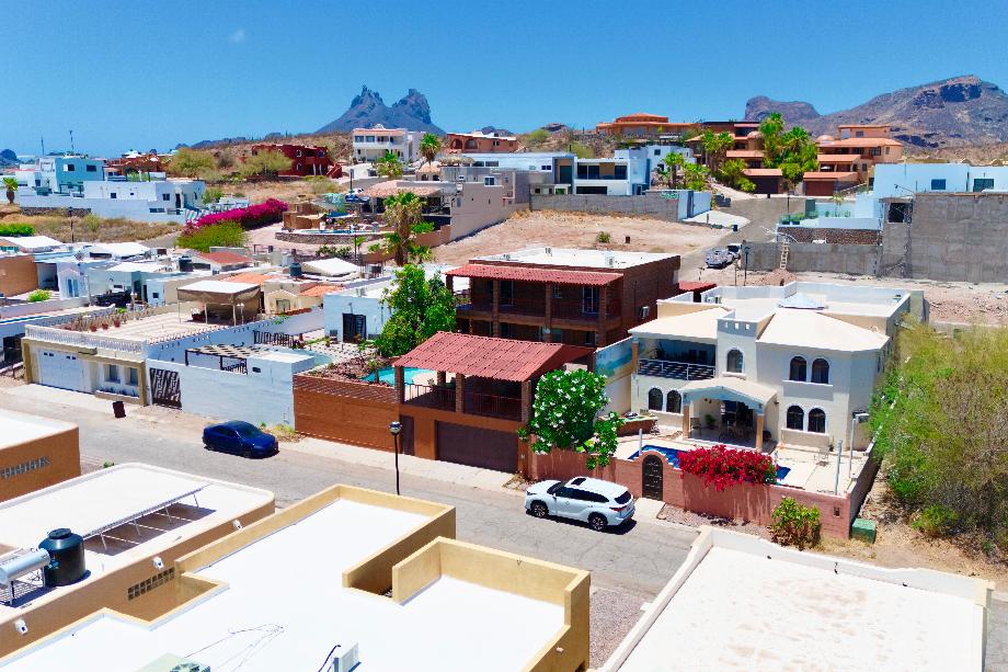 Guaymas, Sonora, 85506, Mexico, 4 Bedrooms Bedrooms, ,2 BathroomsBathrooms,Residential,For Sale,1918784
