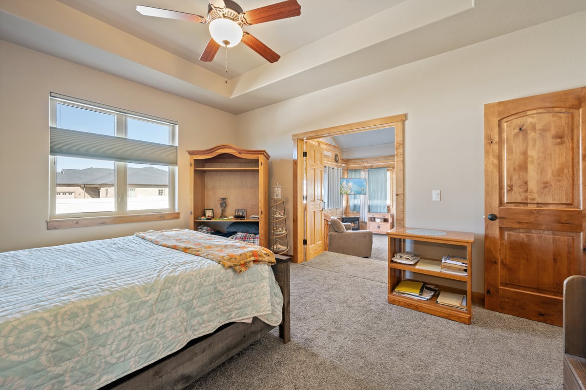 Cheyenne, Wyoming, 82001, United States, 5 Bedrooms Bedrooms, ,3 BathroomsBathrooms,Residential,For Sale,1994195