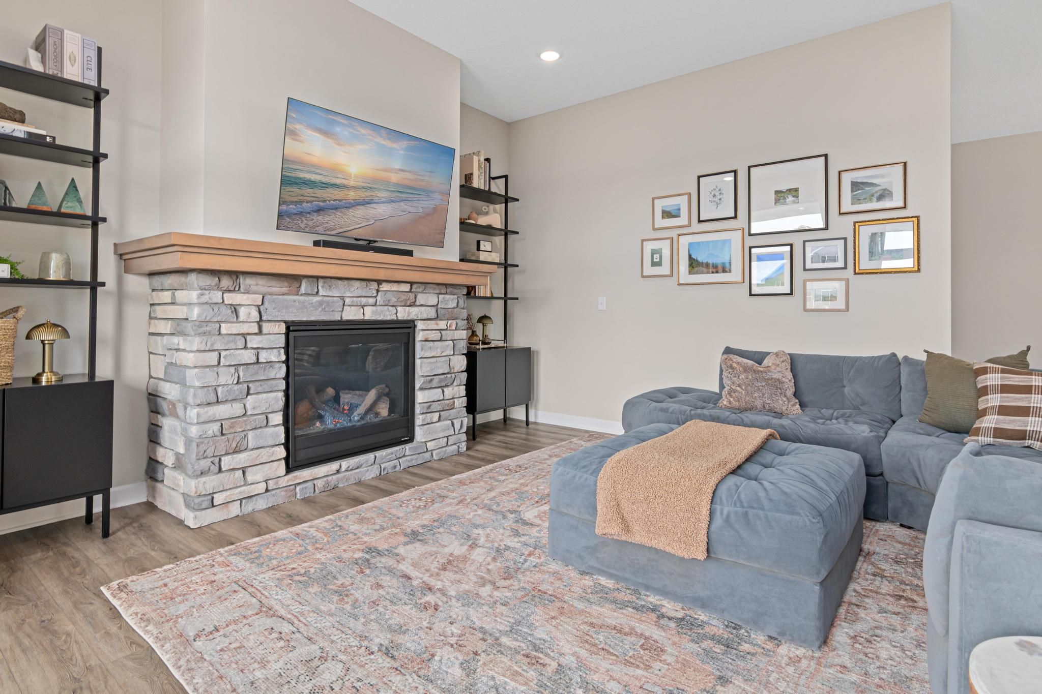  Effortless One-Level Living in Beautiful Lakeville - 物件實景
