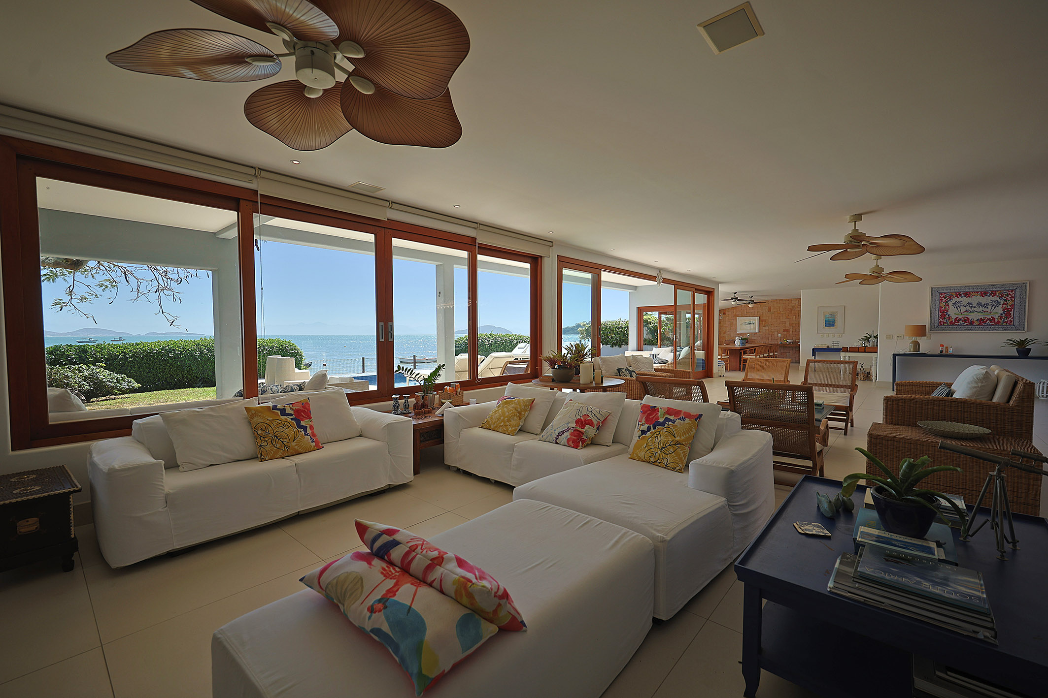  Beachfront House with Six Suites and Sunset Views in Manguinhos, Búzios - 物件實景