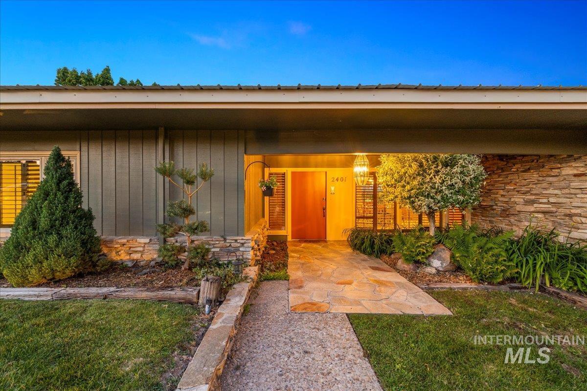 Caldwell, Idaho, 83605, United States, 2 Bedrooms Bedrooms, ,3 BathroomsBathrooms,Residential,For Sale,1979980