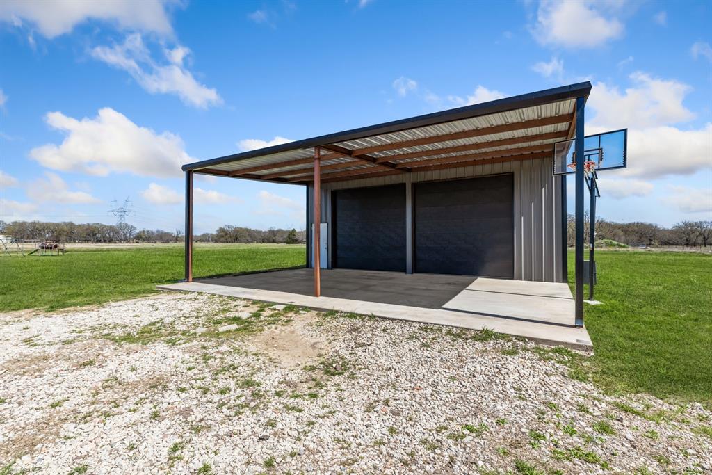 Greenville, Texas, 75402, United States, 3 Bedrooms Bedrooms, ,3 BathroomsBathrooms,Residential,For Sale,1905873