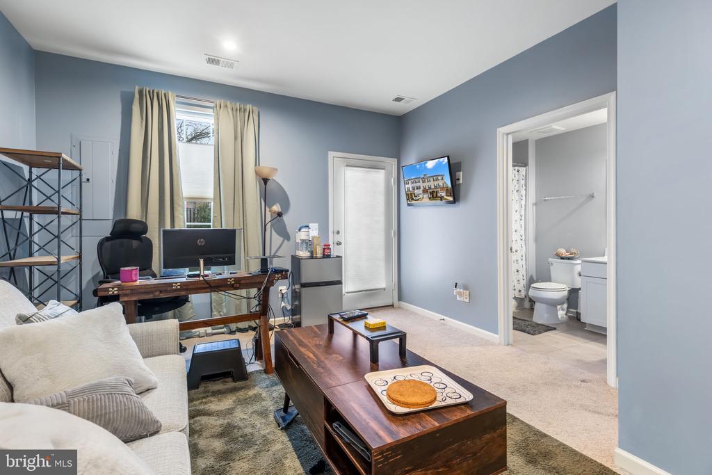 Woodbridge, Virginia, 22191, United States, 4 Bedrooms Bedrooms, ,4 BathroomsBathrooms,Residential,For Sale,2007486