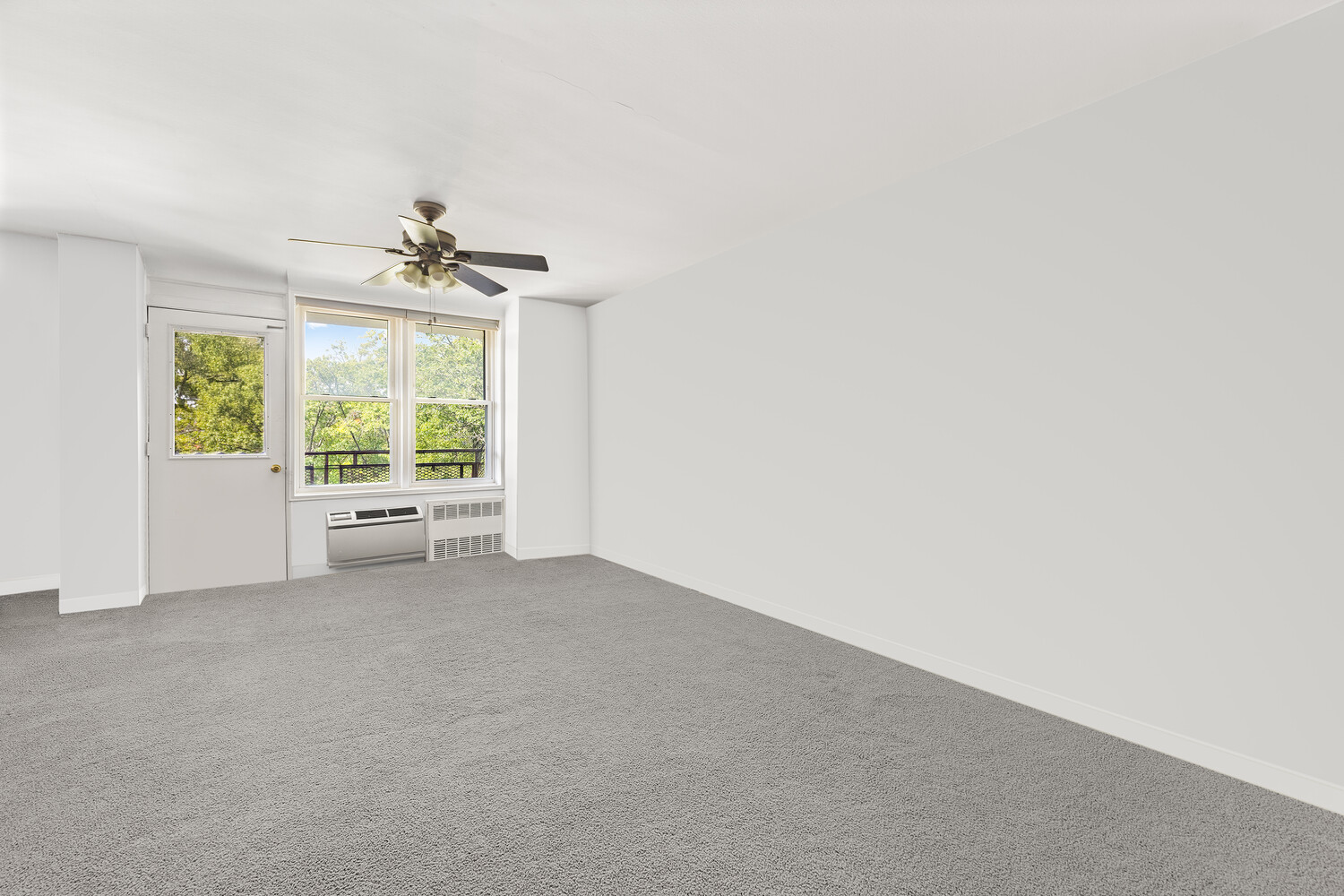 New York City, New York, 11374, United States, 2 Bedrooms Bedrooms, ,2 BathroomsBathrooms,Residential,For Sale,1948946
