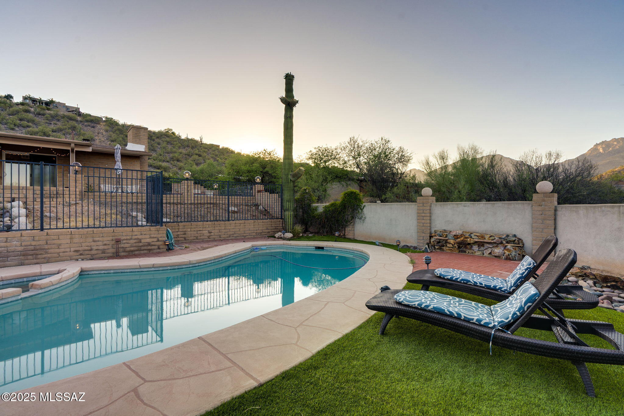 Tucson, Arizona, 85750, United States, 3 Bedrooms Bedrooms, ,2 BathroomsBathrooms,Residential,For Sale,1934360