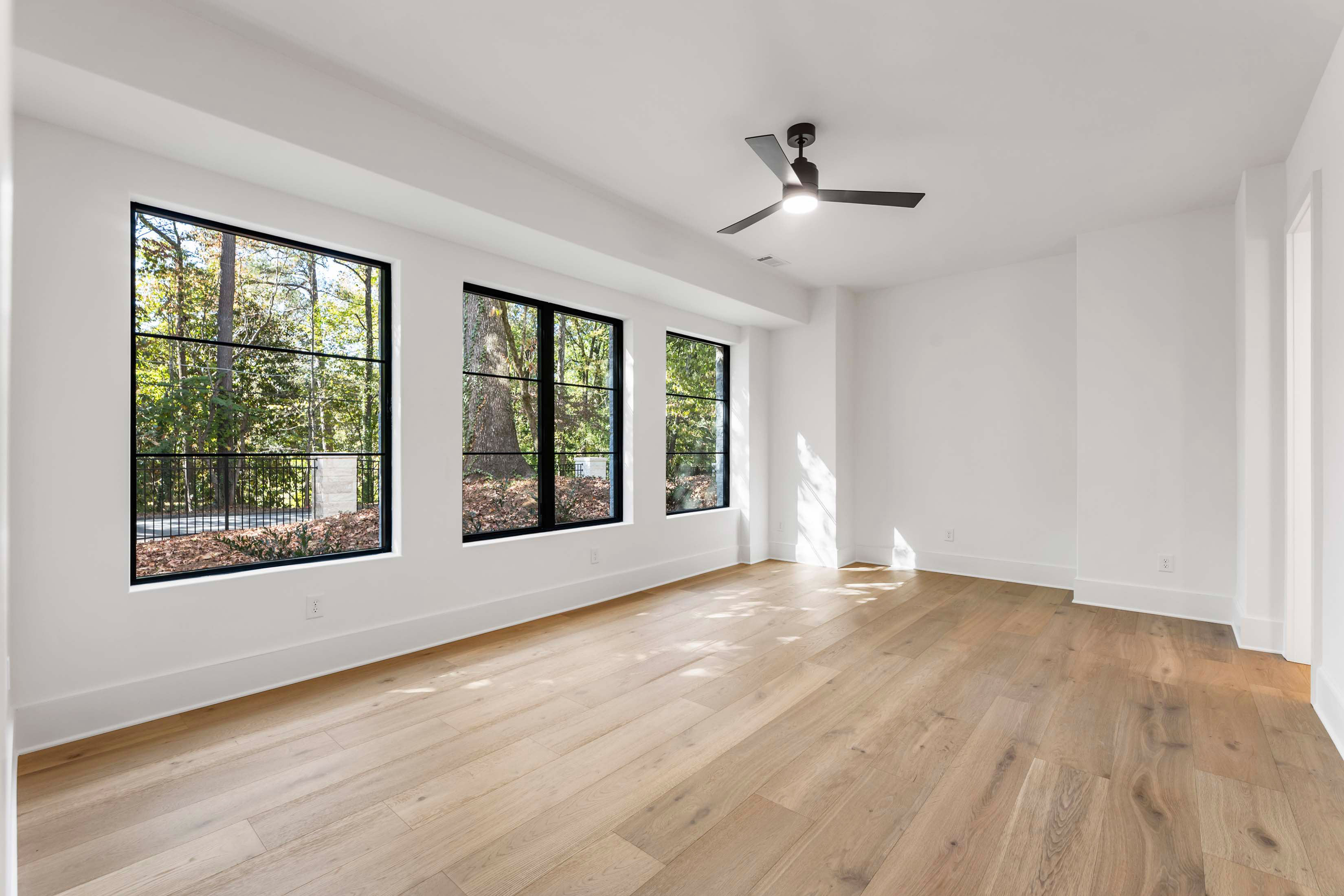  The Pinnacle of Luxury: New Custom Home in Prime Londonberry - 物件實景