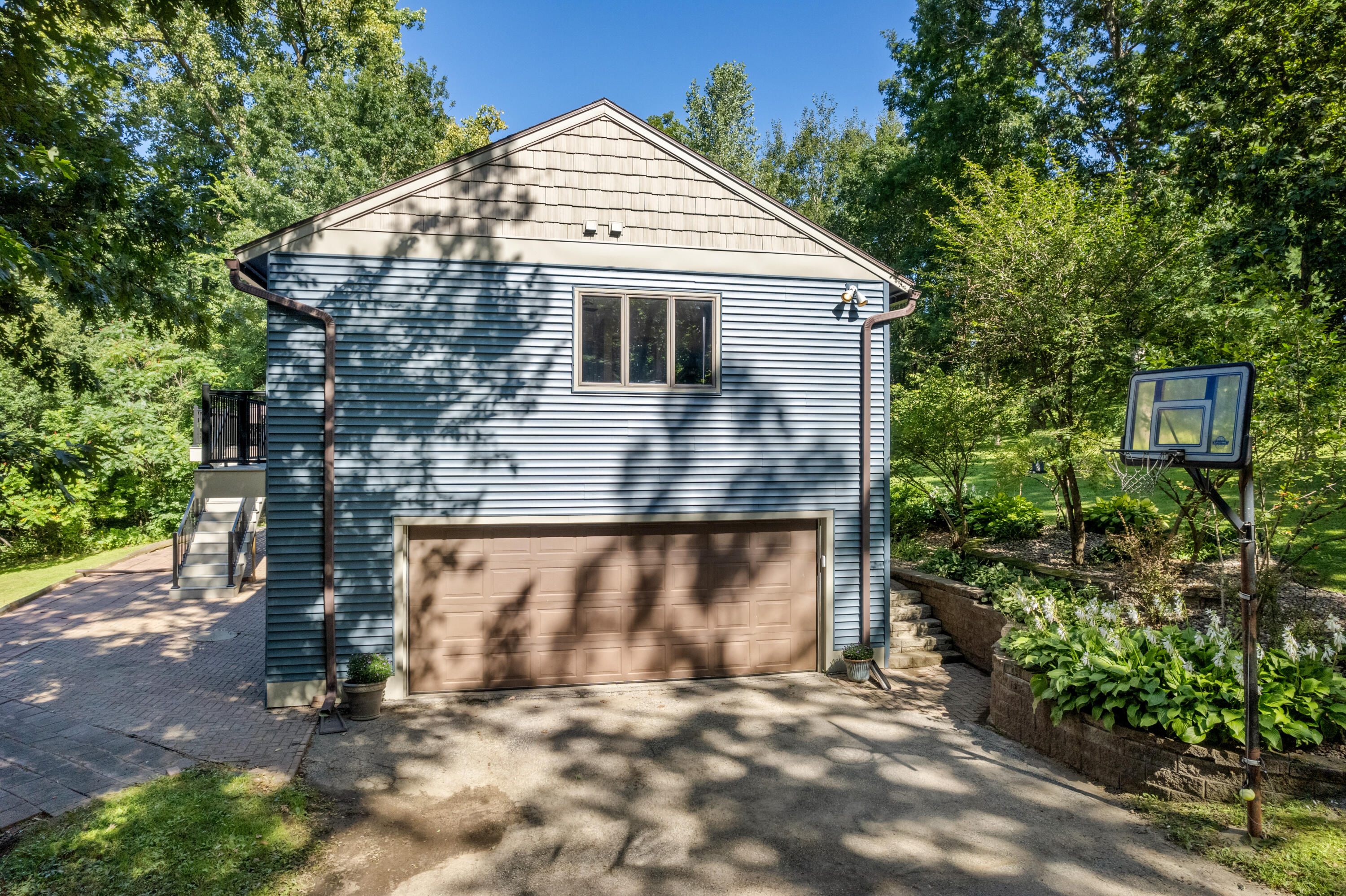 Shelby, Wisconsin, 54601, United States, 4 Bedrooms Bedrooms, ,3 BathroomsBathrooms,Residential,For Sale,1930949