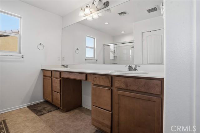 Perris, California, 92571, United States, 5 Bedrooms Bedrooms, ,4 BathroomsBathrooms,Residential,For Sale,2002101