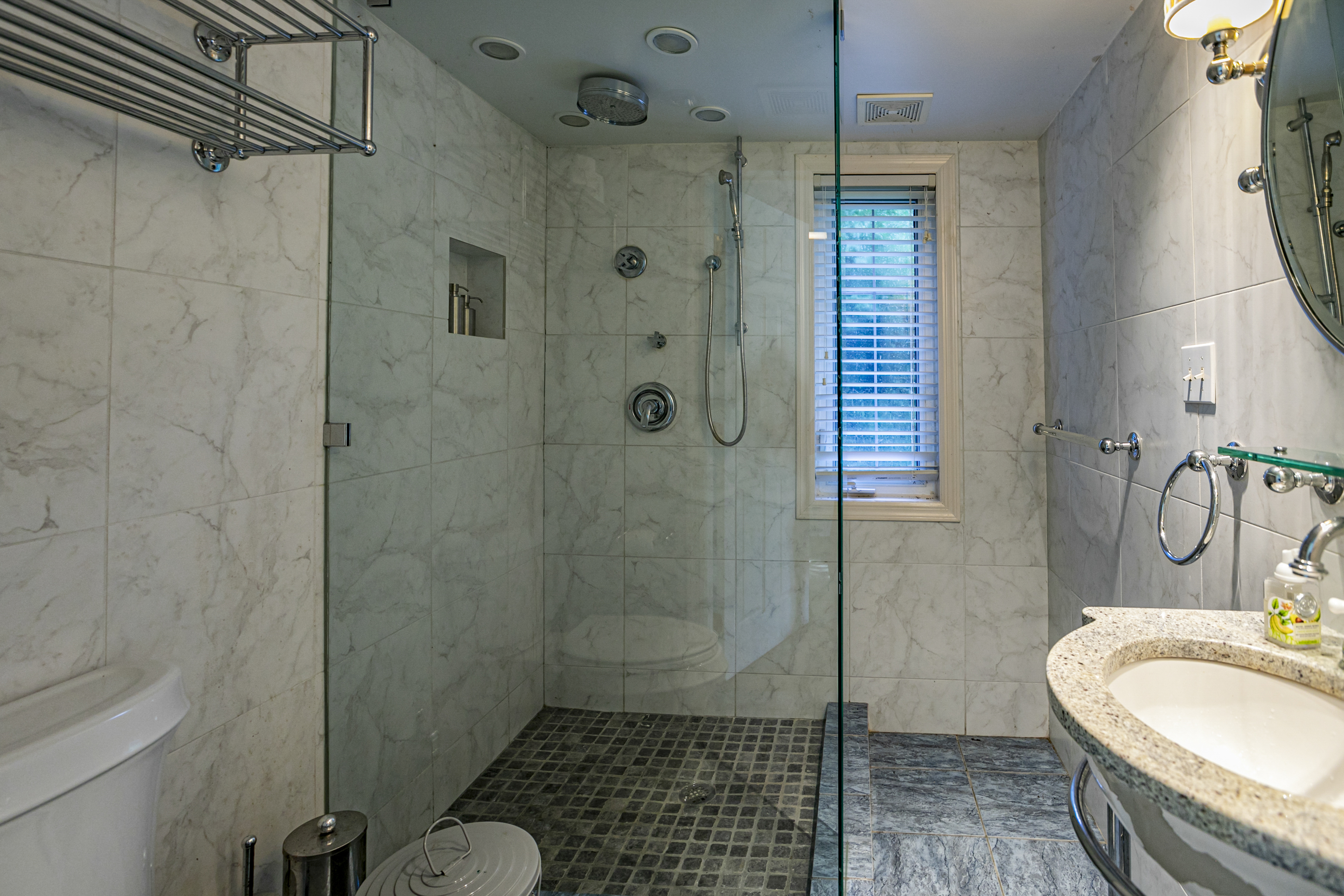  Sprawling Estate with a Rich History and Gorgeous Grounds - 物件實景