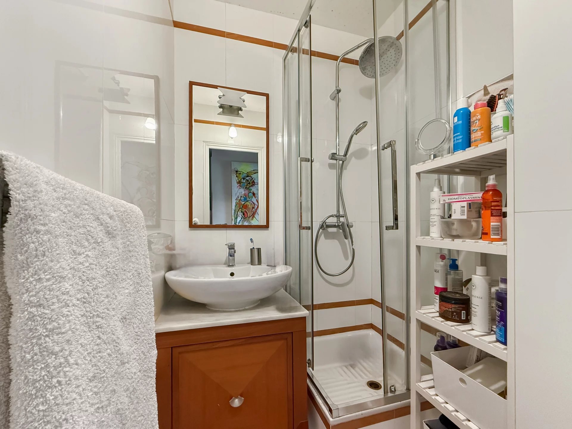 Suresnes, Île-de-France, 92150, FR, 3 Bedrooms Bedrooms, ,3 BathroomsBathrooms,Residential,For Sale,1933356