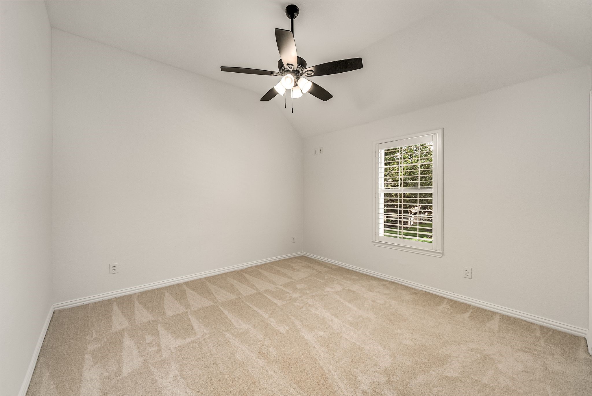 Frisco, Texas, 75033, United States, 4 Bedrooms Bedrooms, ,4 BathroomsBathrooms,Residential,For Sale,1938772