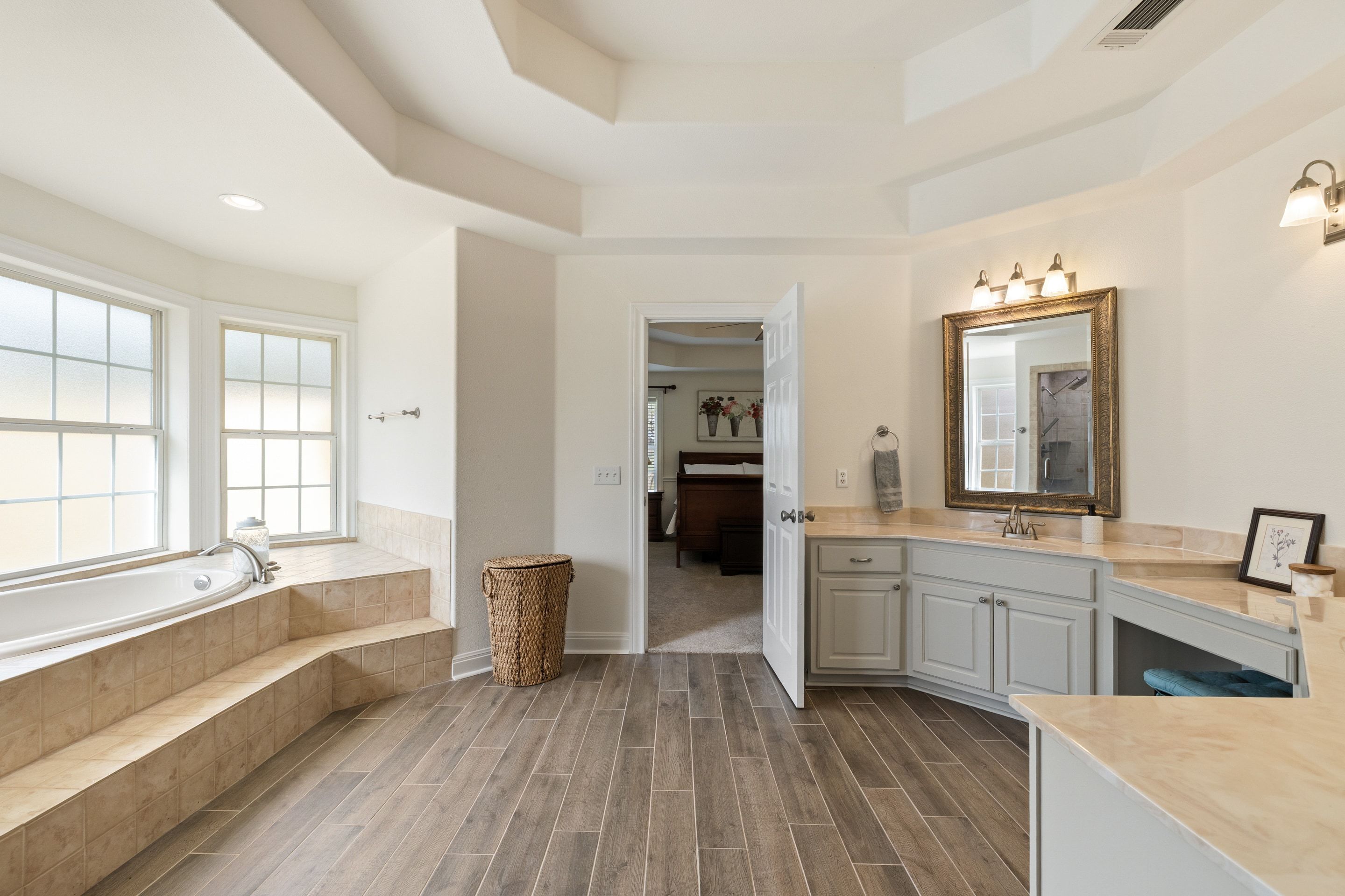  744 Bartlett Drive West - 物件實景