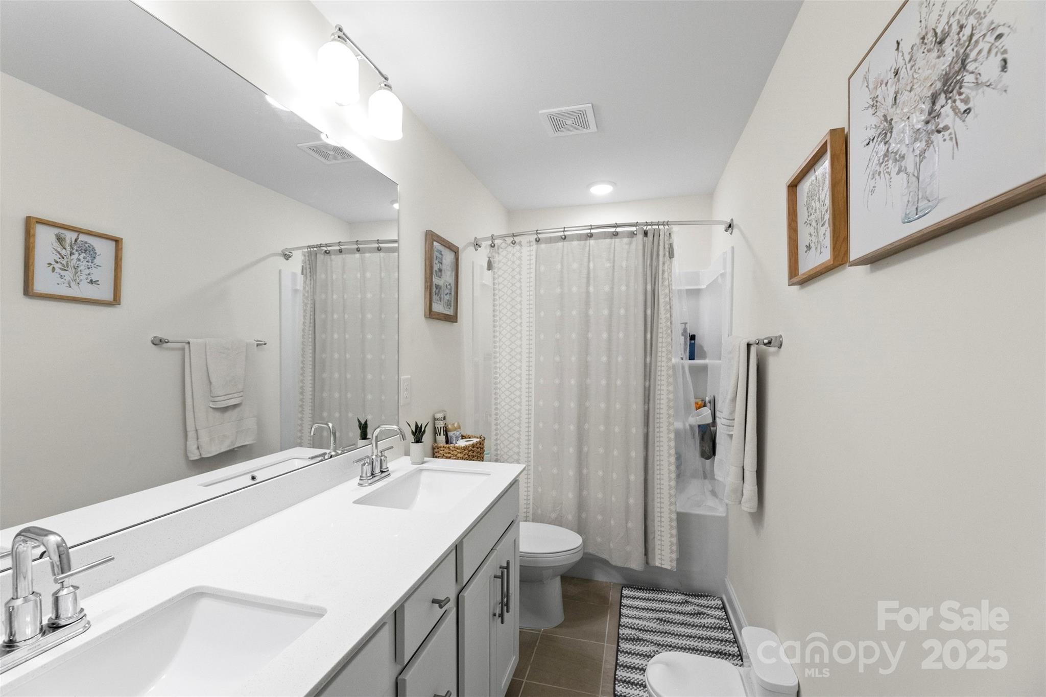 Gastonia, North Carolina, 28054, United States, 4 Bedrooms Bedrooms, ,3 BathroomsBathrooms,Residential,For Sale,1857176