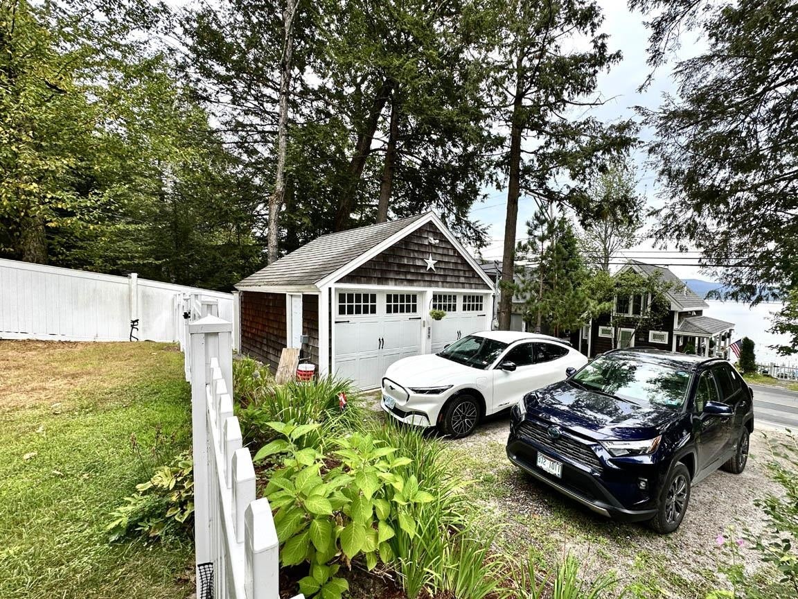 Bristol, New Hampshire, 03222, United States, 2 Bedrooms Bedrooms, ,Residential,For Sale,1933132