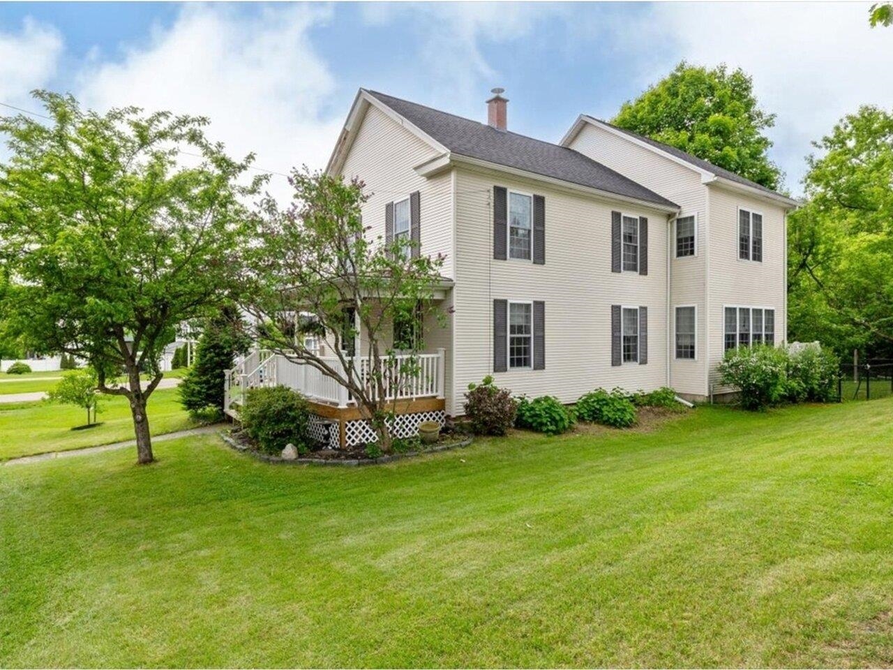 Fairfax, Vermont, 05454, United States, 3 Bedrooms Bedrooms, ,2 BathroomsBathrooms,Residential,For Sale,1846617