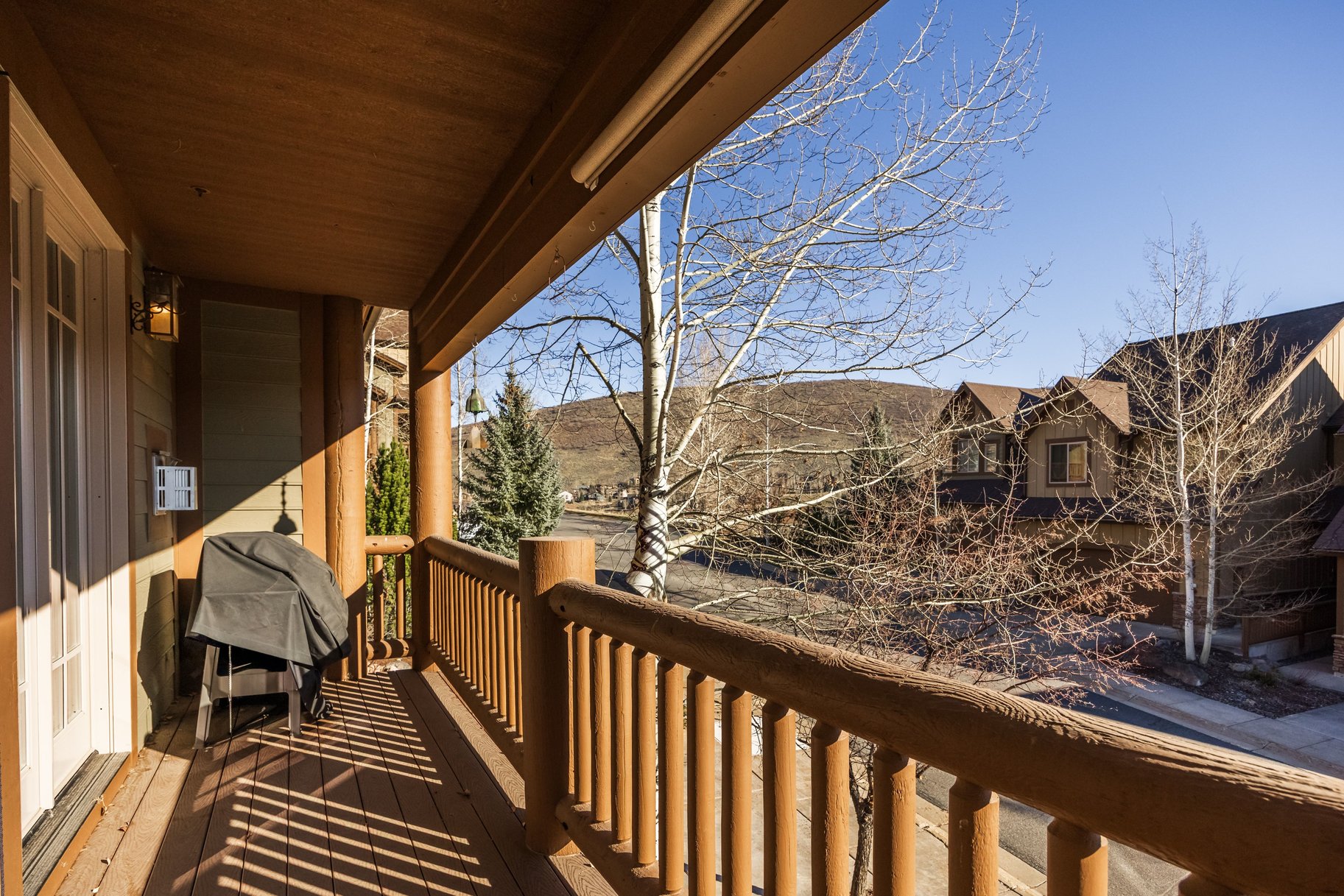  Modern Design Meets Alpine Charm in Jeremy Ranch - 物件實景