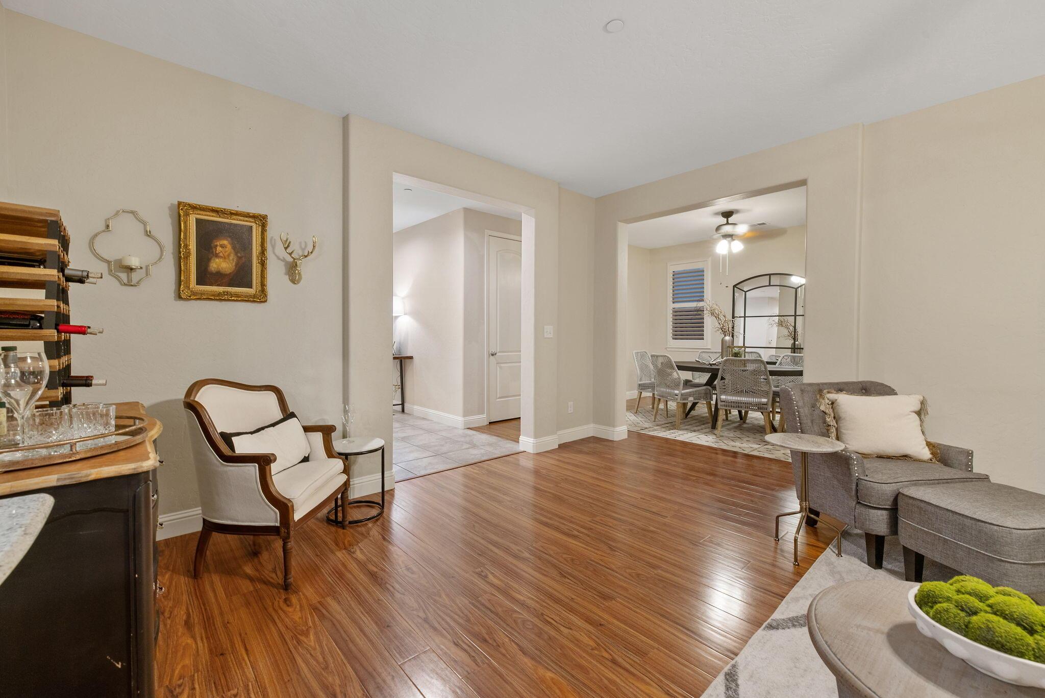 Visalia, California, 93277, United States, 3 Bedrooms Bedrooms, ,2 BathroomsBathrooms,Residential,For Sale,1937034