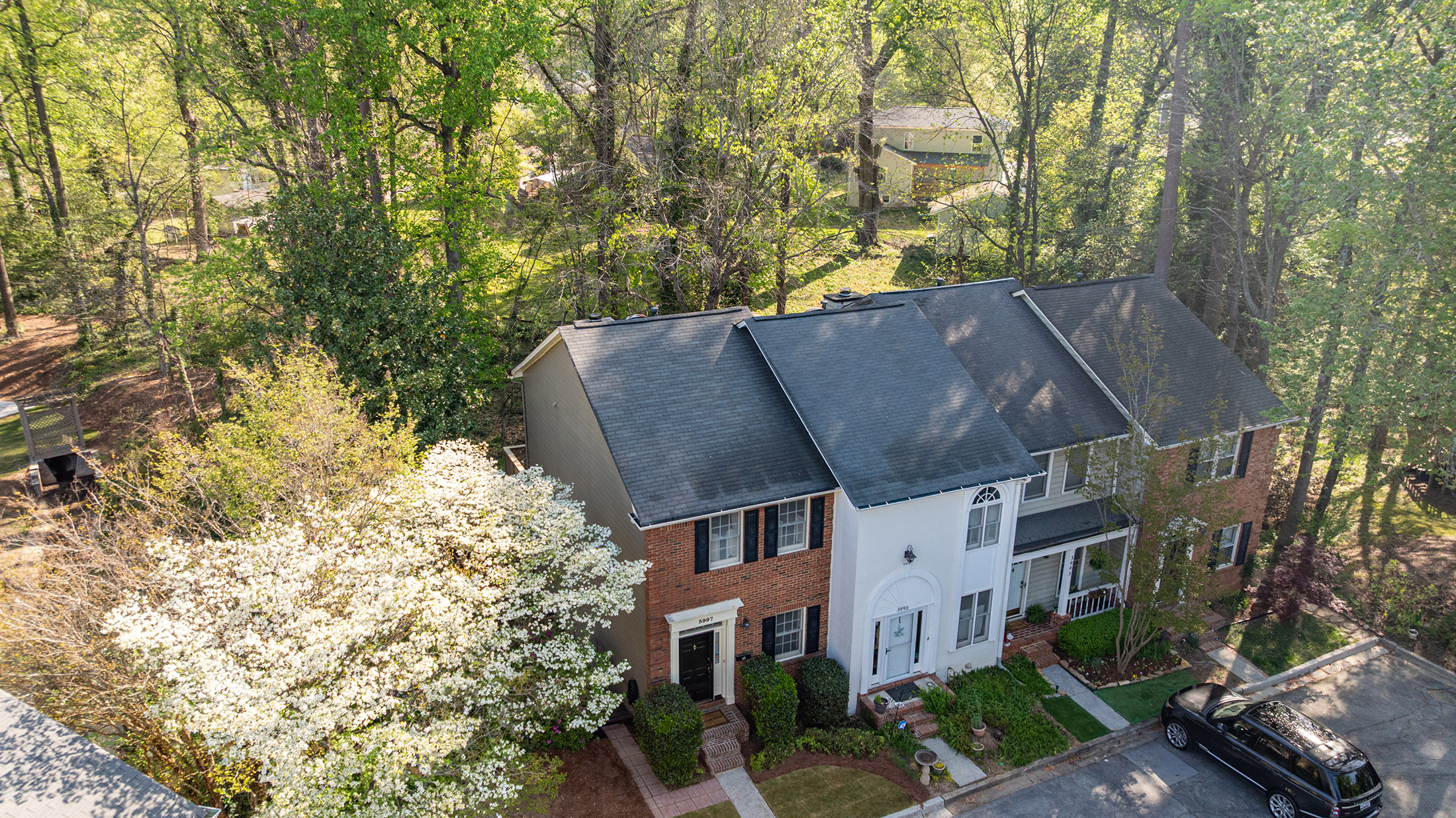  Inviting End Unit Townhome Perfectly Positioned in Chamblee - 物件實景