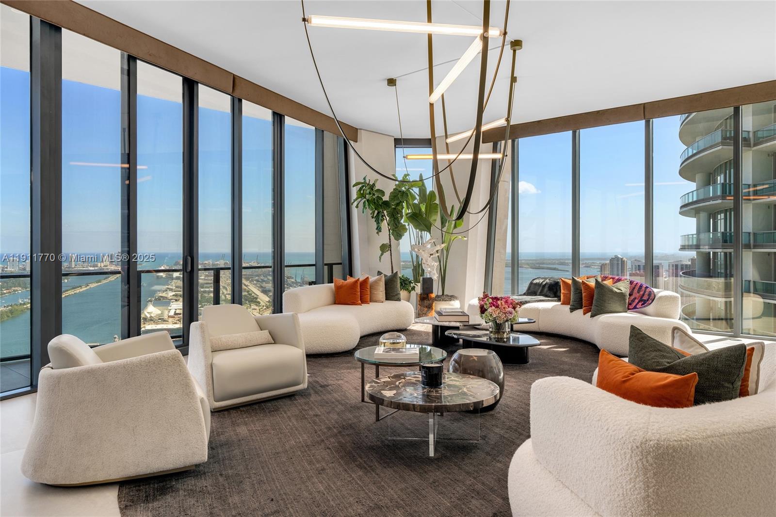 Miami, Florida, 33132, United States, 6 Bedrooms Bedrooms, ,7 BathroomsBathrooms,Residential,For Sale,1991375