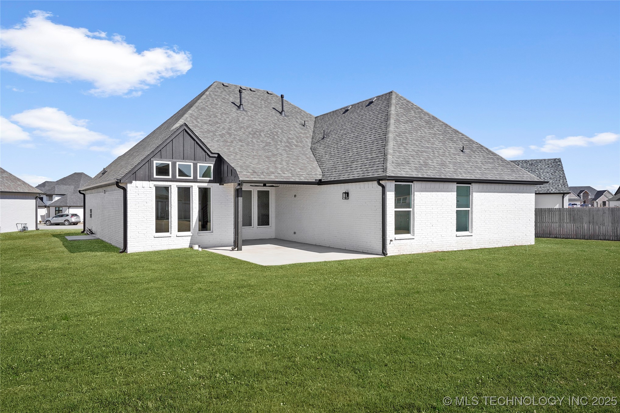 Bixby, Oklahoma, 74008, United States, 4 Bedrooms Bedrooms, ,4 BathroomsBathrooms,Residential,For Sale,1827435