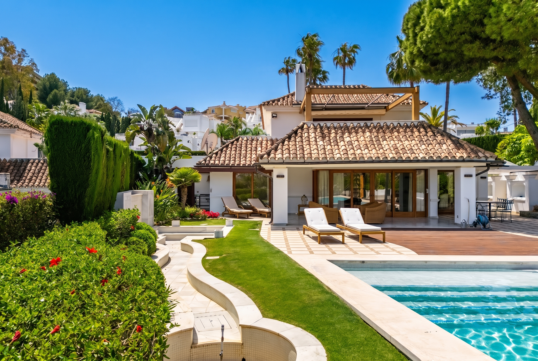  A true home in the Golf Valley with direct access to the Las Brisas golf course - 物件實景