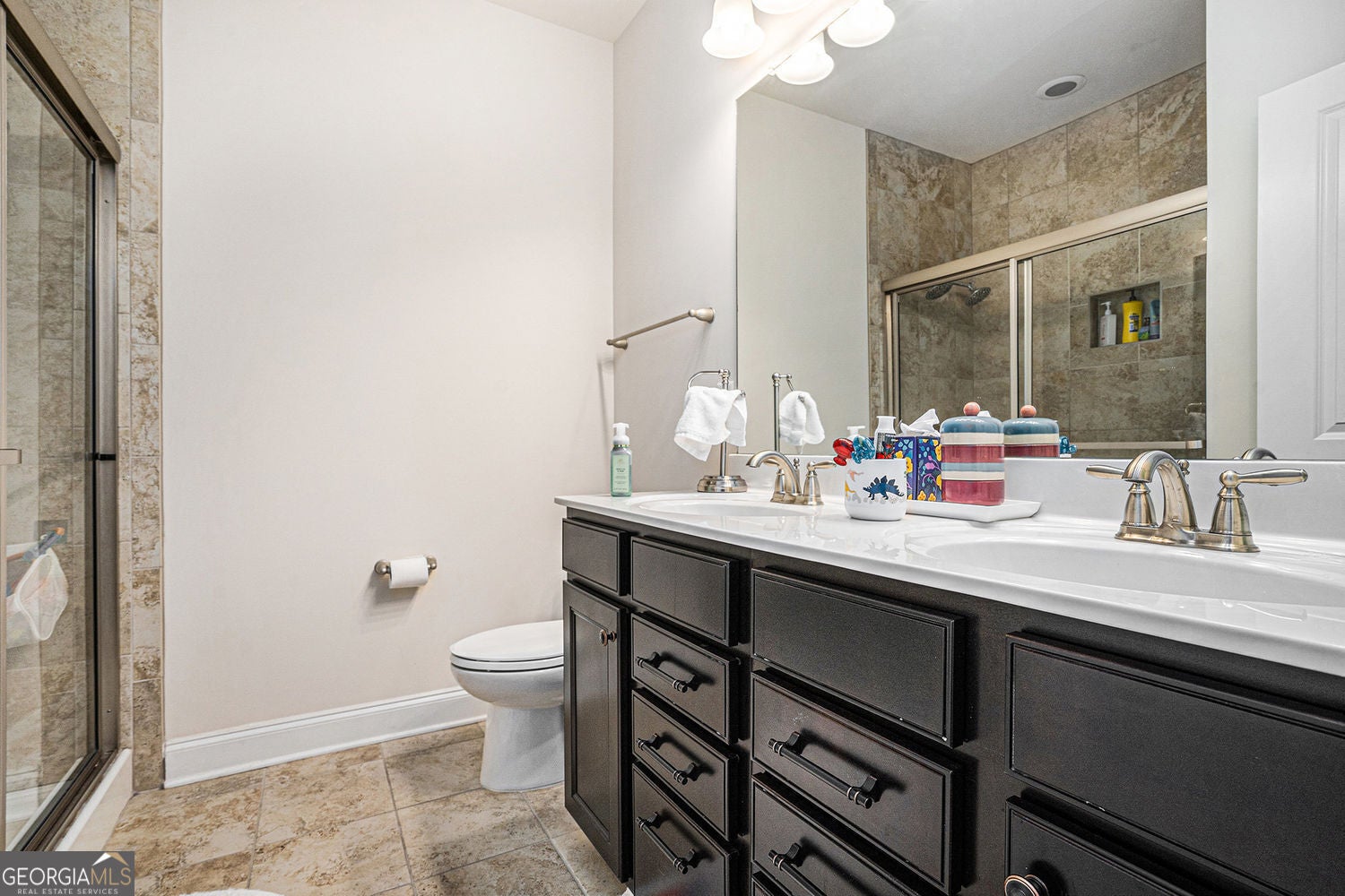 Kennesaw, Georgia, 30152, United States, 5 Bedrooms Bedrooms, ,4 BathroomsBathrooms,Residential,For Sale,1964228