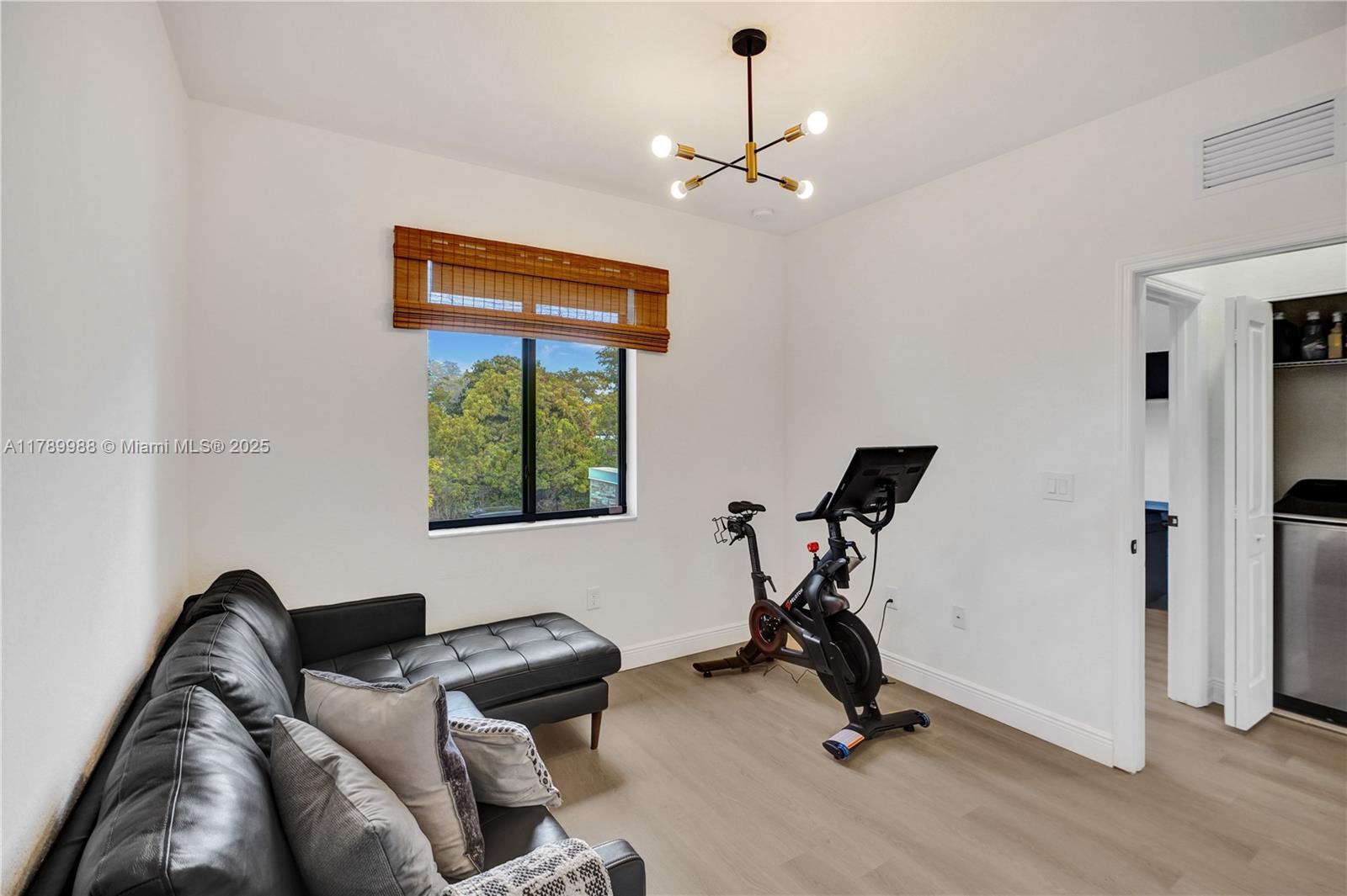 Miami, Florida, 33179, United States, 3 Bedrooms Bedrooms, ,3 BathroomsBathrooms,Residential,For Sale,1784236