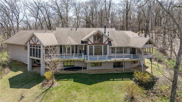 Hanover, Illinois, 61041, United States, 3 Bedrooms Bedrooms, ,4 BathroomsBathrooms,Residential,For Sale,1805094