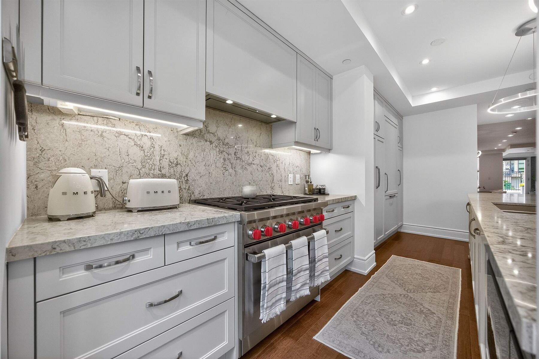  The Maven Condominium Townhome - 物件實景