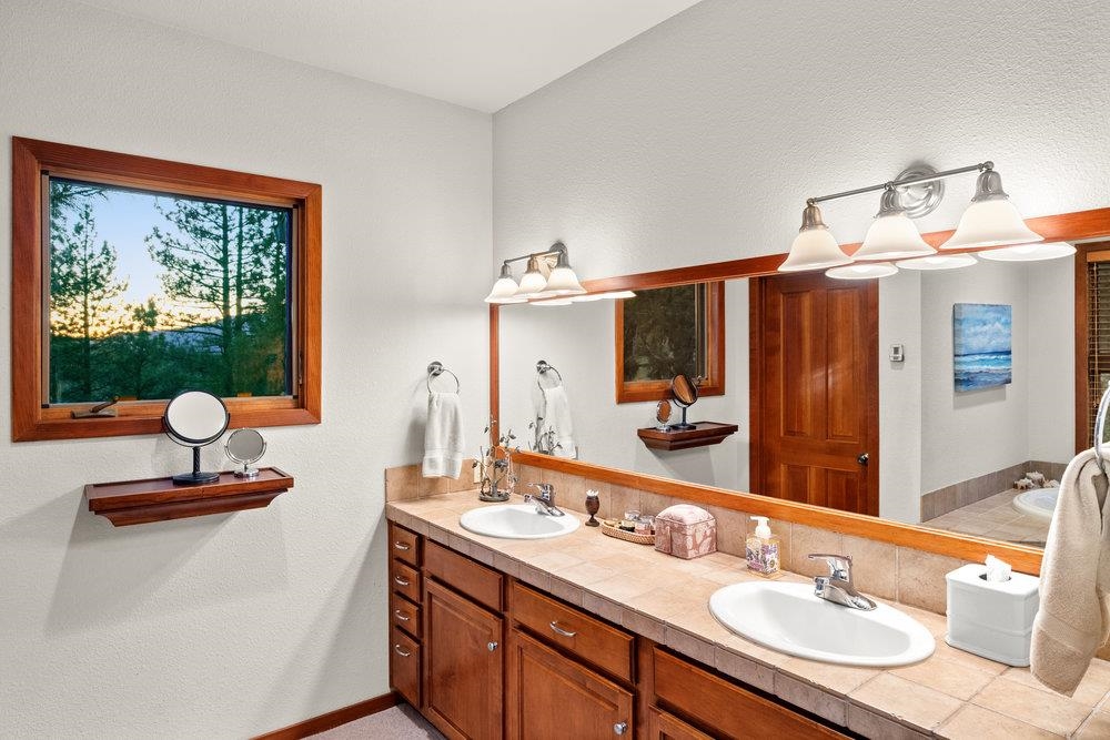 Portola, California, 96122, United States, 3 Bedrooms Bedrooms, ,3 BathroomsBathrooms,Residential,For Sale,1907410