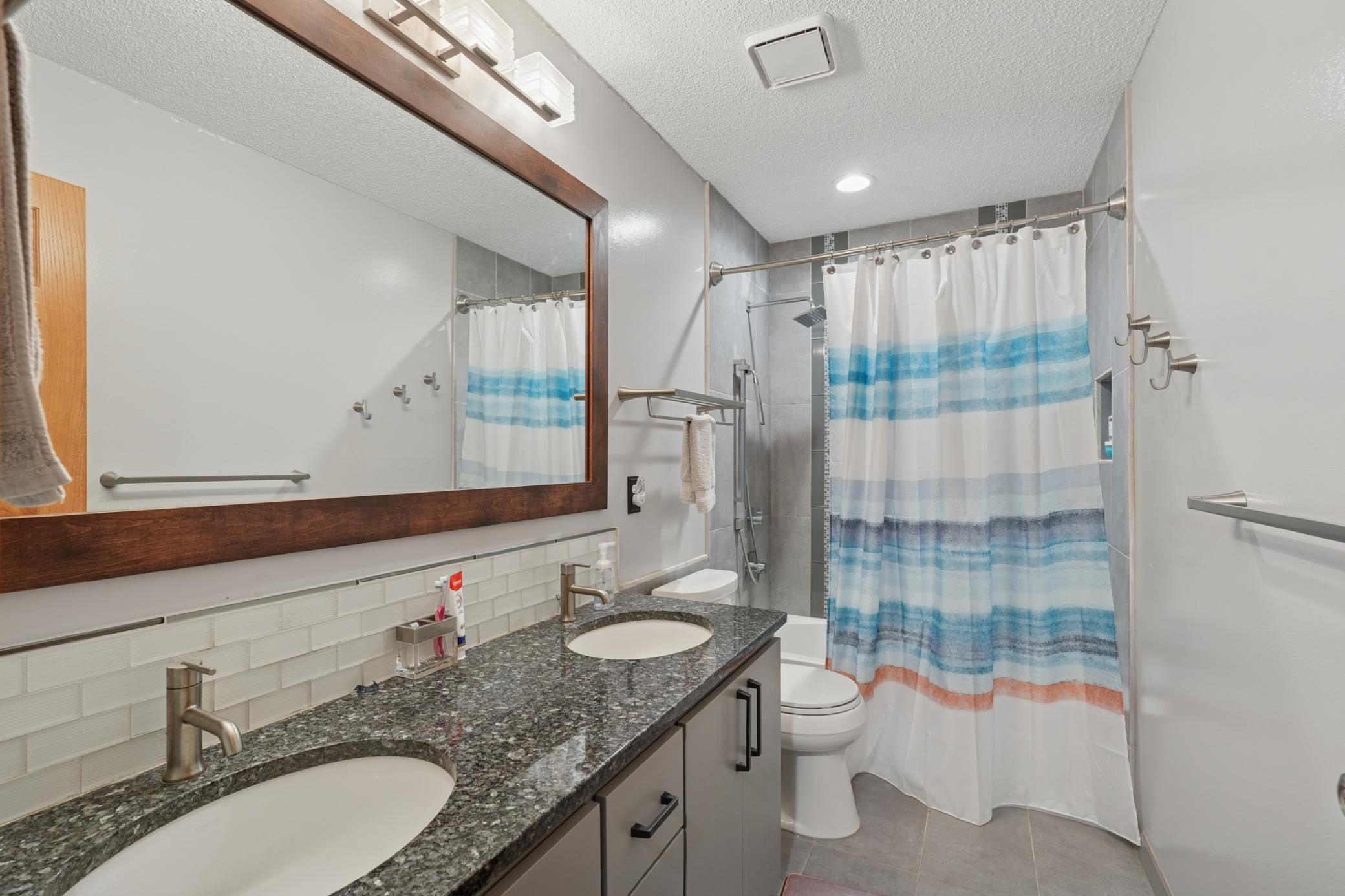 Lino Lakes, Minnesota, 55038, United States, 5 Bedrooms Bedrooms, ,3 BathroomsBathrooms,Residential,For Sale,1988169