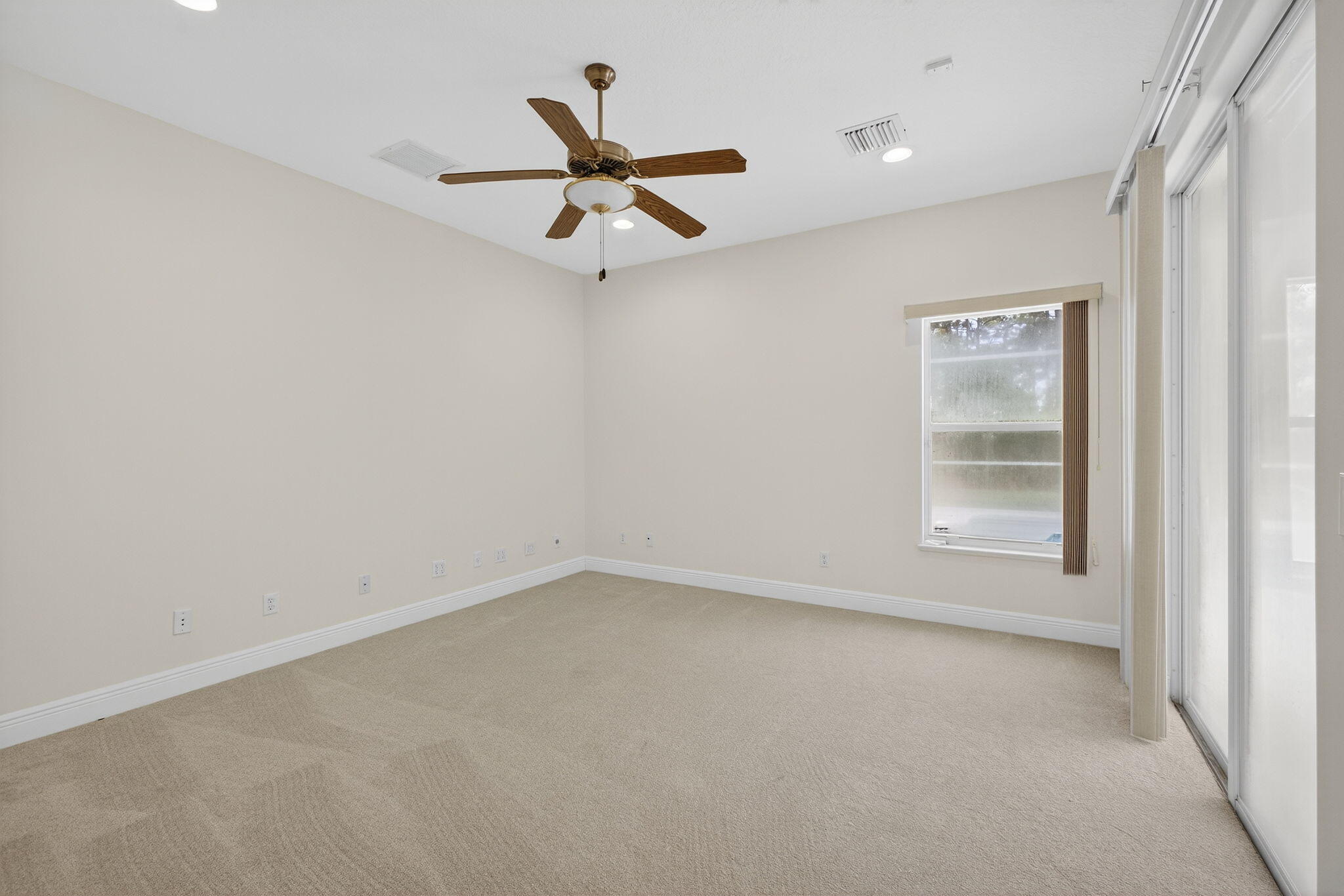 Port Saint Lucie, Florida, 34983, United States, 4 Bedrooms Bedrooms, ,2 BathroomsBathrooms,Residential,For Sale,1959022