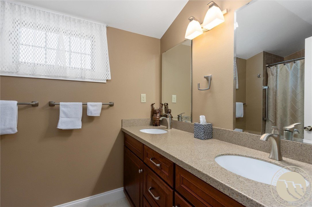 Billings, Montana, 59102, United States, 4 Bedrooms Bedrooms, ,4 BathroomsBathrooms,Residential,For Sale,1980371