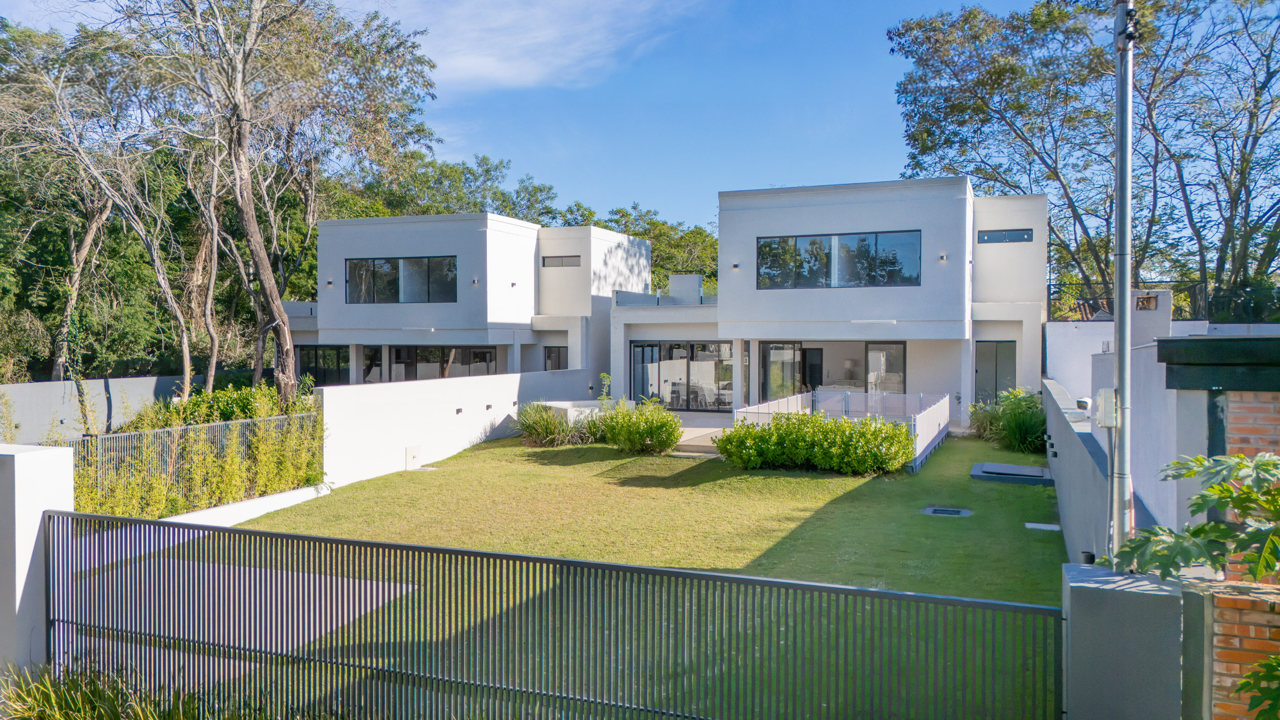  Elegant Brand-New Residence in San Bernardino - 物件實景